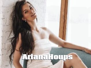 ArianaHoups