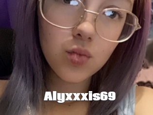 Alyxxxis69