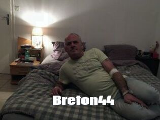 Breton44