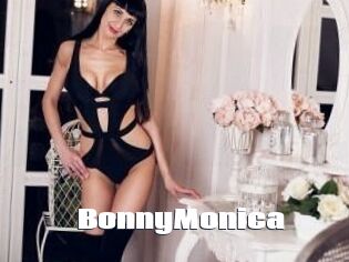 Bonny_Monica