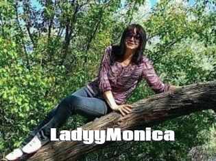 LadyyMonica