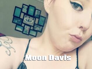 Moon_Davis