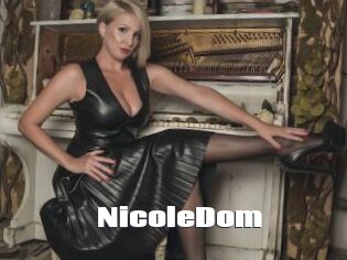 NicoleDom