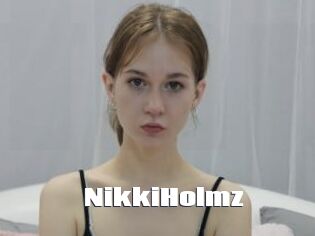 NikkiHolmz