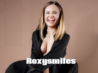 Roxysmiles