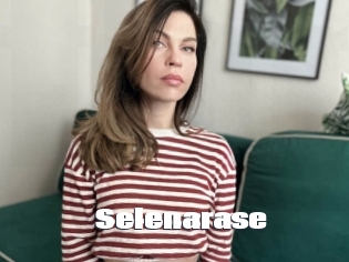 Selenarase